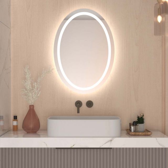 Specchio ovale con illuminazione a LED A13